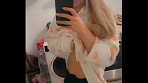 Je kiffe mon nouveau pull pilou pilou pas toi  Je kiffe mon nouveau pull pilou pilou pas toi