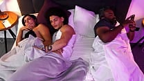 Step son ends up helping his stepmother after getting into her bed Step son ends up helping his stepmother after getting into her bed