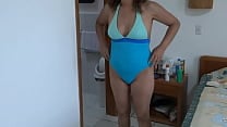 Beautiful mature woman masturbates before going out to the beach to show off and get cocks hard