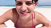Safada me fez um boquete na praia na frente dos bainhistas Safada me fez um boquete na praia na frente dos bainhistas