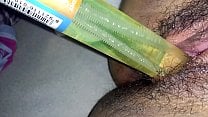 Quiero pene pero como no hay me meto el tubo e burbujas Quiero pene pero como no hay me meto el tubo e burbujas