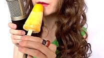 KISSING EATING CREAM JULIA ASMR
