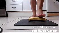 Banana 039 s foot smashing