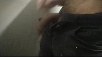 Mastubacion en ba ntilde o publico casi me descubren