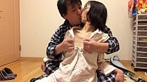 亭主に跨り腰を振るM嬢美由紀
