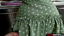 PervyMother Strict Mom Surprised by her Stepson Household Archivements