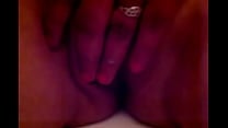 Mi novia se masturba con los dedos y me lo manda