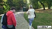 MILF has a hot threesome