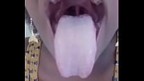 Deusa negra indo leitinho na boca Deusa negra indo leitinho na boca