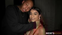 RICKYSROOM Fun facts and fucking with Roxie Sinner