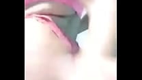 Paola joven mojada masturbandose Paola joven mojada masturbandose