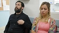 Special clinic ensures she will get pregnant this time Special clinic ensures she will get pregnant this time
