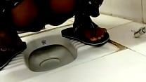 Desi girl pissing