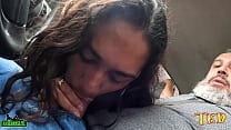 Ela eacute Uber e resolveu entrar na carona para contar suas aventuras no carro Ela eacute Uber e resolveu entrar na carona para contar suas aventuras no carro