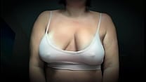 Bouncing saggy tits