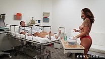 Brazzers Layla London gives a sponge bath