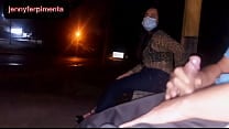 s eacute rio   eu corro o risco de colocar meu pau na frente dessa jovem esperando o  ocirc nibus    como ela vai reagir  s eacute rio   eu corro o risco de colocar meu pau na frente dessa jovem esperando o  ocirc nibus    como ela vai reagir
