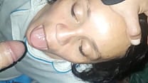 Madrastra milf es follada por la boca y recibe semen en la boca Madrastra milf es follada por la boca y recibe semen en la boca