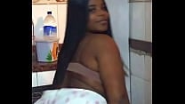 Olha que garota gostosa rebolando insta santox ofc17