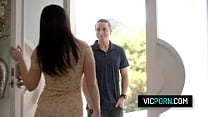 Pregnant housewife Jennifer White fucks with her neighbor Pregnant housewife Jennifer White fucks with her neighbor