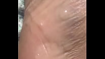 Me vengo en mis pies bien rico y los lleno de leche Me vengo en mis pies bien rico y los lleno de leche