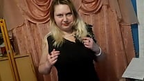 This way my next door neighbor encourages men in chat rooms to meet and fuck  Sometimes she succeeds    
