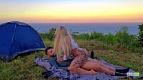 Sexo Arriscado Casal Amador real fodendo em acampamento Sexdoll 520