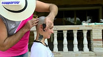 Behind the scenes Lisa Fox shaving head bold