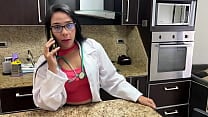 Mi Hermosa Madrastra Doctora me dio la Pastilla equivocada Ahora tiene que Ayudarme con mi Erecci oacute n Sacandome la Leche Mi Hermosa Madrastra Doctora me dio la Pastilla equivocada Ahora tiene que Ayudarme con mi Erecci oacute n Sacandome la Leche