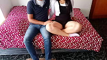 Increible chica en uniforme llega para ver peliculas con su mejor amigo pervertido y termina siendo  follada y le terminan en su culito  parte 1  Increible chica en uniforme llega para ver peliculas con su mejor amigo pervertido y termina siendo  follada y le terminan en su culito  parte 1