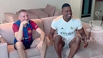 Fui assistir o jogo na casa do meu amigo ele perdeu a aposta foi buscar a cerveja enquanto isso eu deu uma surra de piroca na ESPOSA GOSTOSA na frente do CORNO SEM CAMISINHA marido feliz e a esposa tomou BANHO DE LEITE Lina Nakamura John Coffee Fui assistir o jogo na casa do meu amigo ele perdeu a aposta foi buscar a cerveja enquanto isso eu deu uma surra de piroca na ESPOSA GOSTOSA na frente do CORNO SEM CAMISINHA marido feliz e a esposa tomou BANHO DE LEITE Lina Nakamura John Coffee