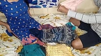 सौतेली बहन को ड्रेस फोल्डिंग करने के लिए हेल्प करके उसको चूत चुदाई किया सौतेली बहन को ड्रेस फोल्डिंग करने के लिए हेल्प करके उसको चूत चुदाई किया