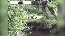 Casal da zona rural eacute flagrado fazendo sexo no mato Casal da zona rural eacute flagrado fazendo sexo no mato