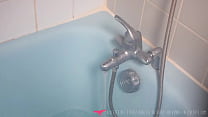 Vends ta culotte Jeune amatrice fran ccedil aise se caresse dans son bain Violette des eacute toiles Vends ta culotte Jeune amatrice fran ccedil aise se caresse dans son bain Violette des eacute toiles