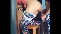 Follandome a la empleada de servicio SIN CONDON Y CON EYACULADA INTERNA Follandome a la empleada de servicio SIN CONDON Y CON EYACULADA INTERNA
