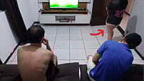 meu marido me perdeu na aposta e eu tive que ficar com o amigo dele na frente dele meu marido me perdeu na aposta e eu tive que ficar com o amigo dele na frente dele