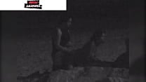Filmei um casal fazendo sexo na praia a noite  Um seguran ccedil a botou eles pra correr Filmei um casal fazendo sexo na praia a noite  Um seguran ccedil a botou eles pra correr