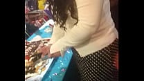 Espiando a una mujer gordita y muy sabrosa me ense ntilde a que trae debajo de la falda Espiando a una mujer gordita y muy sabrosa me ense ntilde a que trae debajo de la falda