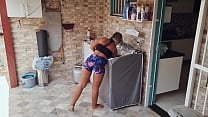 Gozei dentro do c uacute da esposa gostosa do meu vizinho que estava estendendo roupa no quintal Gozei dentro do c uacute da esposa gostosa do meu vizinho que estava estendendo roupa no quintal