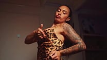 Russian boy sings to his girlfriend from Medellin while she dance naked Russian boy sings to his girlfriend from Medellin while she dance naked