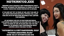 Hotkinkyjo amp Dirtygardengirl deep fucking anaconda dildo