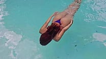 JOI La chica de la piscina quiere que te corras en su concha