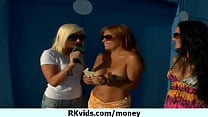 Wanna do sex for money 30