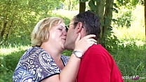 Dicke deutsche Hausfrau von Fremden zum ficken in den D uuml nen abgeschleppt Dicke deutsche Hausfrau von Fremden zum ficken in den D uuml nen abgeschleppt